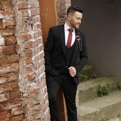 isml_trn's profile picture. 