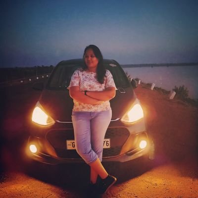 4me_charmi's profile picture. 