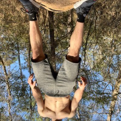 LuisMet77250974's profile picture. no busco nada de nadie solo pasarla bien en esta red social , 35 años amante del que pasará mañana HETEROSEXUAL👍🏻 respeto a los gays pero no es lo MIOgracias!