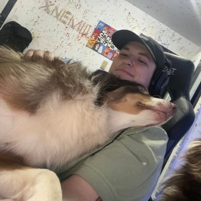 Lintner97's profile picture. PA✈️ 25•