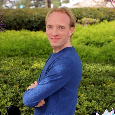 sacha_antal's profile picture. Vendeur Boutique à @disneylandparis 
Passionné de notre Patrimoine Français 
J'aime le découvrir, le photographier et le partager