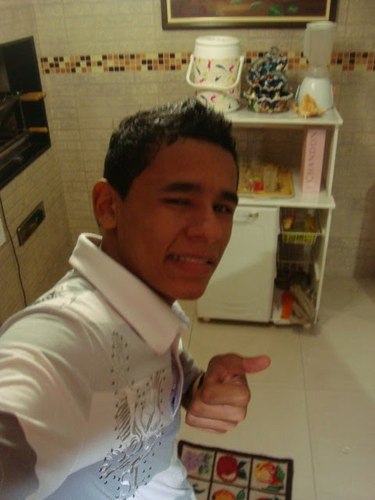 Guerreiro não foge da luta e não pode correr ninguém vai poder Atrasar quem Nasceu pra Vencer  ' ♪