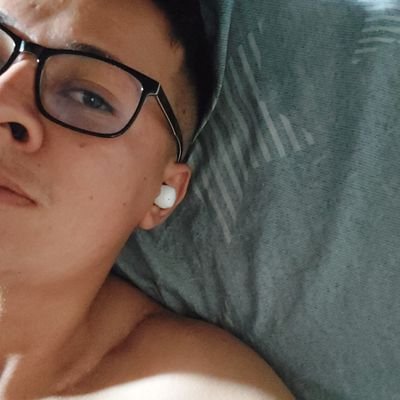 jav_gav's profile picture. Me and me