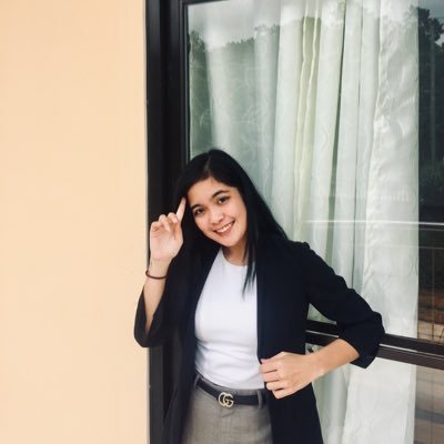 ohmysammmy's profile picture. It is better to be hated for what you are than to be loved for what you are not. 📍island girl 📍food lover 📍love adventure 📍❤️travel