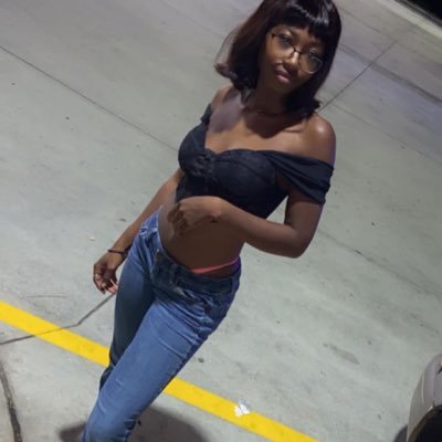 ♐️Twenty n pretty 👅seek respect, not attention, it lasts longer🙂 bite size always the right size😌