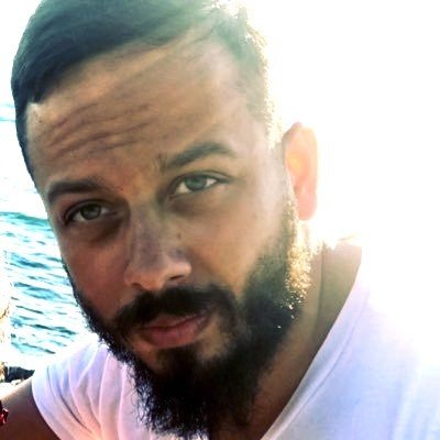 Journalist @bbcnews 🎥 🎙@JSchofieldTrust Fellow. Solutions + impact of tech on people +climate. Mixed British/Indian. Arsenal Fan. Views mine.