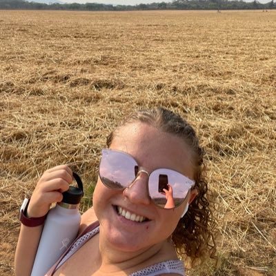 asheliblake's profile picture. I’m a reader 🧐