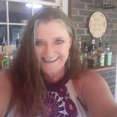 Animal lover, Auburn fan. Horror lover. Royalist. Bipolar and strong advocate for mental health. No DM's please unless asked. I will not reply.