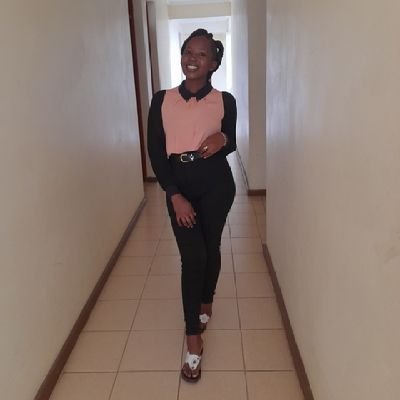 nanah_sharon's profile picture. Favoured