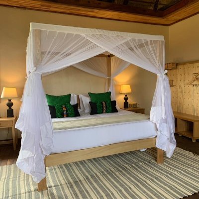 Our guests stay in grass thatched chalet private rooms with large wooden balconies that give you a stunning 360 degrees’ view of the 
Kidepo Valley NP