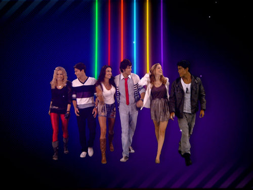 Ever_Rebeldes's profile picture. Ser rebelde é aprender a cada dia que amigo verdadeiros são os que ficam no nosso lado e aprender que nada bale mais que o seu...Sonho. Eu sou rebelde e você?