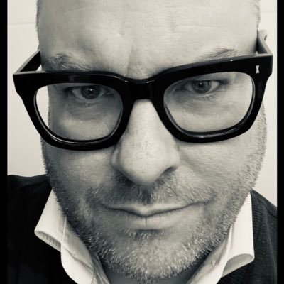 International Sales & Marketing specialist. Revenue growth enthusiast. On a AI journey.