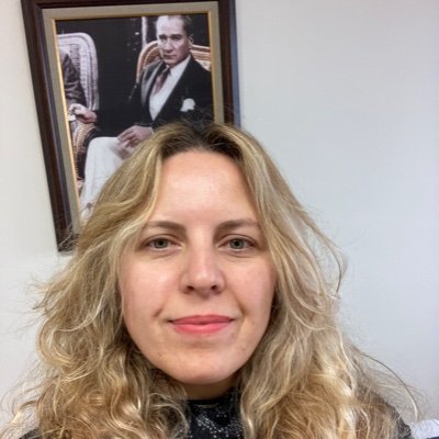 Göğüs Hastalıkları Uzmanı & Yoğun Bakım Uzmanı | Pulmonologist & Intensive Care Specialist