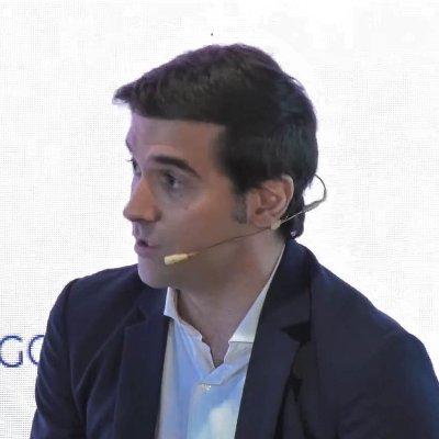 Carlos Luca de Tena Profile