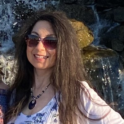 kitkatbratt's profile picture. Squirrel Whisperer