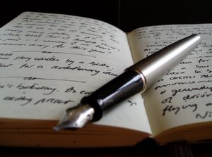 Simply_Written's profile picture. I miss personal correspondence, fine stationery and hasty handwritten notes and cards