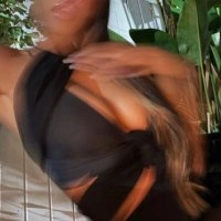 Roxy (@hellallnightt) 's Twitter Profile