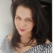 Chica linda...romantica...extrovertida....me gusta la musica, el cine, la tele y los deportes