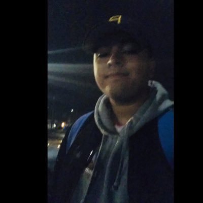 OscarSaenz_'s profile picture. 18