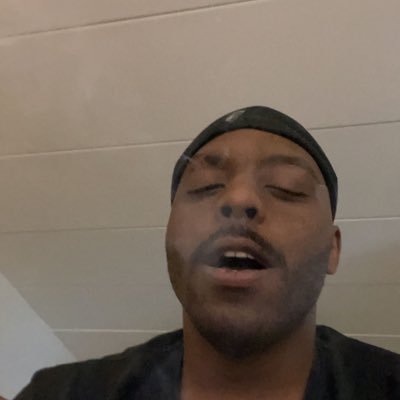 cashoutsmuuv's profile picture. 