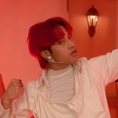 D_iviewer's profile picture. I'm Jin the most sarcastic member of .... 👹 🤪 ｼﾞﾝの冒険 | multi fandom 笑
movies / series / anime quotes & aesthetics.
multilingual ... let's talk ;)