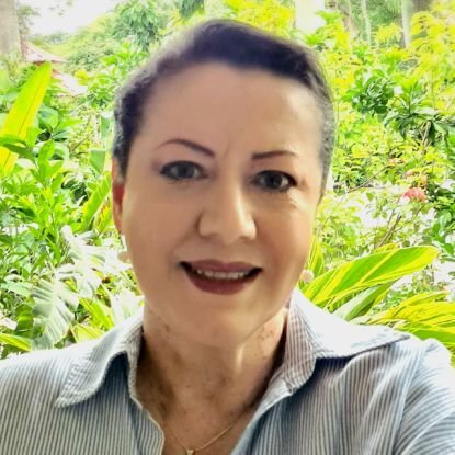 Marthacd_cr's profile picture. Trato de vivir bajo principios y valores, trabajando honestamente y amando a mi familia y amigos.