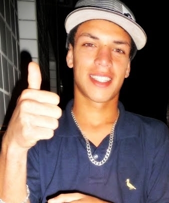 bem longe la na onde o vento se esconde ... la na onde o vento se esconde (H)'-'