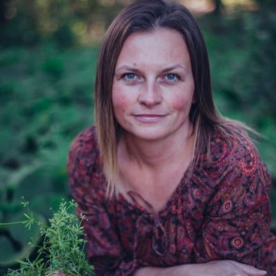 Reconnect with nature. Passionate about #wildfood #fermenting and #herbalism