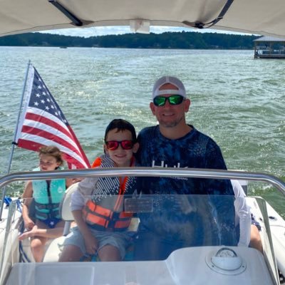 BrandonT4R's profile picture. I'M A LITTLE CRAZY AT TIMES. I LOVE CHASING BAD WEATHER!OHH, AND, WAR EAGLE!