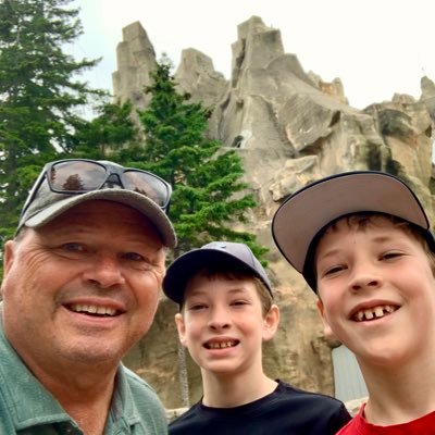 former host of @CTV_PowerPlay and columnist for https://t.co/XIZcvUBig6
