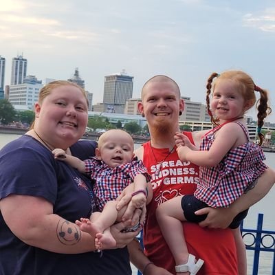 Mom to Christine Rose& Jackson Ervin🥰
IU 🎓 2020
Rat Mom🐀❤
Married 🥰❤
$danigirl9697