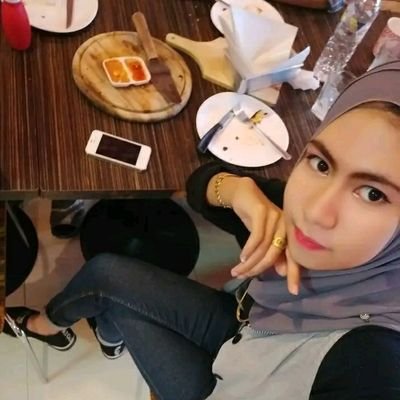 Mawar yang layu tak akan pudar mewanginya📚
⛔ NO DM📱 NO KEBENCIAN⚠️