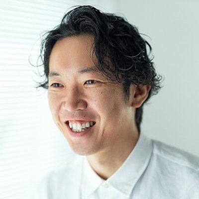 高校時代 アーティスト1万人の島Salt Spring(カナダ)で過ごす | 大学卒業時に起業 | ハードシングス重なるも多くの人に支えられて今 | 趣味 ショップ開拓/読書/観葉植物/ナチュールワイン | ラジオパーソナリティ(またやりたい)| コラム『感性はミカンセイ』毎週更新中 | MONOCO代表取締役社長
