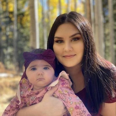 WininazReyes's profile picture. 