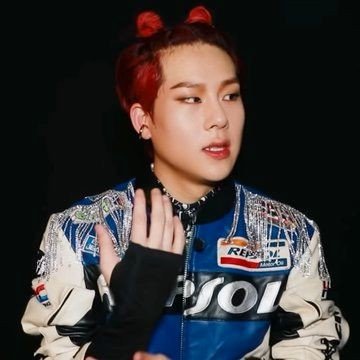 saw Monsta x june 6, 2022💗
she/her 🏳️🌈 MULTI!! working on card!