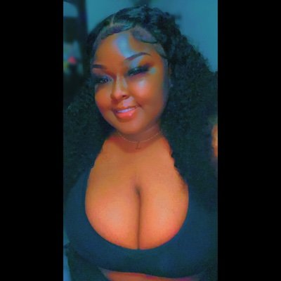 Plushsize561's profile picture. 