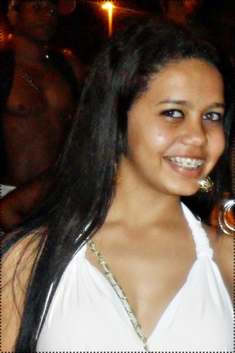 - Queem se descreve se limiiita :)