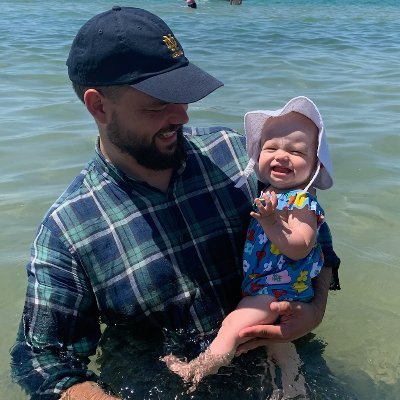 Writer and Editor at @UNDResearch. Alum of @Calvin_Uni (BA), @NotreDame (MTS), and @LoyolaChicago (PhD)