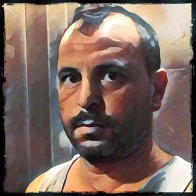 DanAks18's profile picture. Just another frustrated VC….