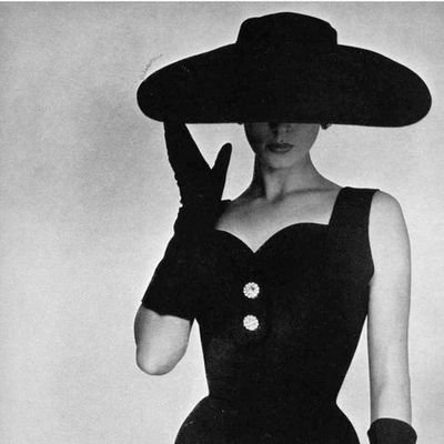 madmazell11's profile picture. من همان دیوانه دیروزم اما بردبار...!