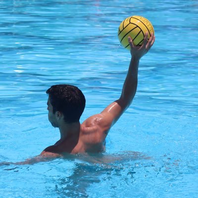 🤓 Master in Corporate Communications @bsm_upf / 🗞 Journalist @FccUab / 📲 Communications Manager @BIWPA / 🤽🏼‍♂️ Water polo player and referee