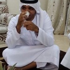 محب للاطلاع والسفر احب ان اتعلم دائماً فالعلم لايتوقف عند درجة معينه