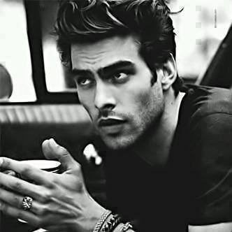 waleed_33_w's profile picture. احترم تحترم هلالي اكتفي لااجيد التعصب.اللهم صل وسلم على نبينا محمد ﷺ"آخ للجميع