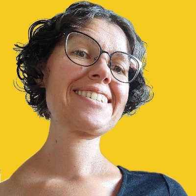 J'étais venue pour la rigolade mais : heureuse co-parente de @Lesdevalideuses. Féministe, antivalidiste, mais surtout fromagiste.