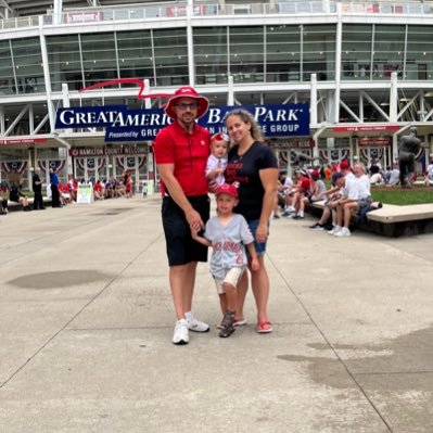 Carroll Baseball/Football Statistician and photographer. Ball State grad. Fan of the Reds, Bulls and Patriots.