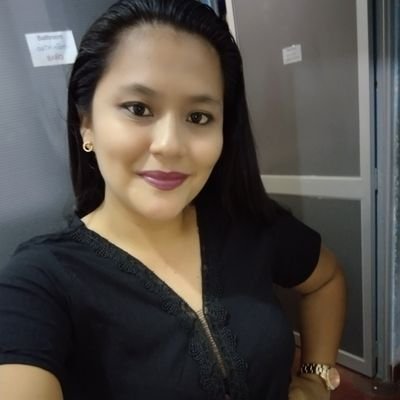 NatalyHM15's profile picture. 🟣 Ing. de Sistemas e Informática 💻                              
🟣 Egresada de Diseño Gráfico Digital✒️
                    🟣 Gia y Lua 💞