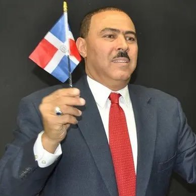 Ingeniero químico de profesión padre y esposo de vocación y eternamente enamorado de mi querida Quisqueya por eso lucho y seguiré luchando por ella