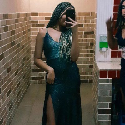 hellenzinha13_'s profile picture. insta: @hellenzinha14_
Face: Hellen Oliveira
"Maturity is a state of mind, not an age!" ❤️😴