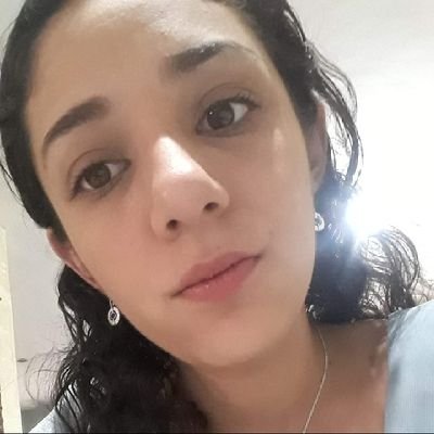 madelitachina's profile picture. Realmente no sé qué hago con mi vida