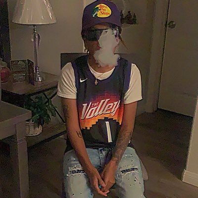 YouTuber🤪| Party Promoter | any business inquiries: jadasmith309@gmail.com